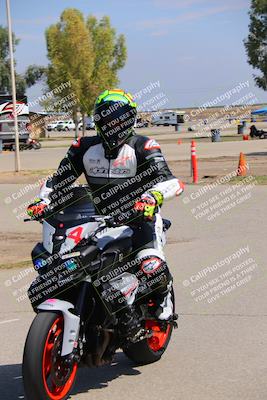 media/Sep-11-2022-Pacific Track Time (Sun) [[cf3de93db2]]/Around the Pits/